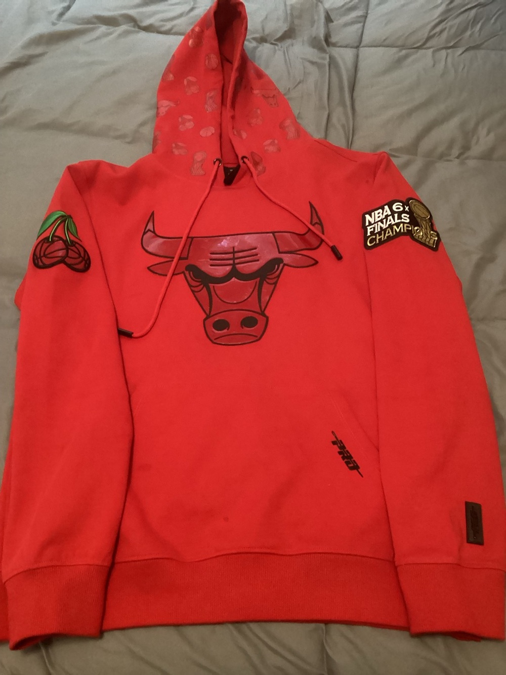 Pro Standard Chicago Bulls Hoodie 6X Championship Mens Size Large.